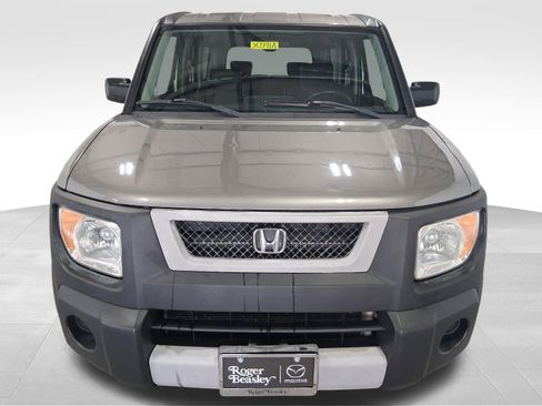 Used 2005 Honda Element EX image 2