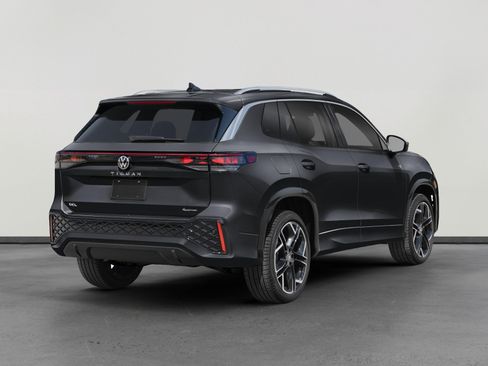 New 2026 Volkswagen Tiguan SEL R-Line AWD/4WD image 2