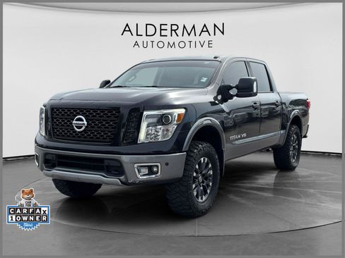 Used 2018 Nissan Titan PRO-4X w/ Pro-4x Convenience Package AWD/4WD image 1