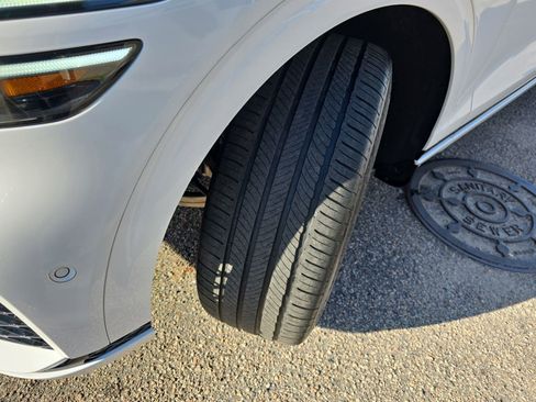 Used 2022 Genesis GV70 3.5T Sport w/ Sport Prestige Package image 35