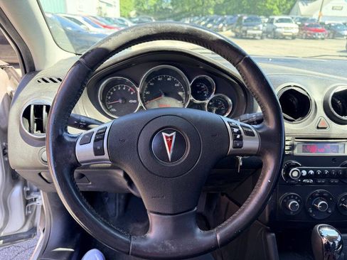 Used 2008 Pontiac G6 Sedan w/ G6 Preferred Package FWD image 9