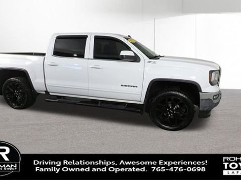 Used 2017 GMC Sierra 1500 SLE image 2