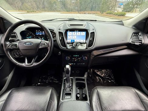 Used 2018 Ford Escape Titanium image 18