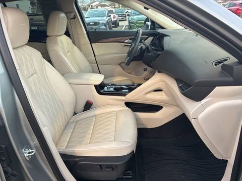 Used 2023 Buick Envision Avenir image 28