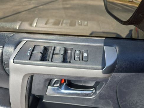 Used 2015 Toyota 4Runner SR5 image 25