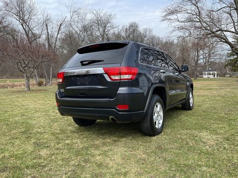 Used 2012 Jeep Grand Cherokee Laredo w/ Laredo E Group image 11