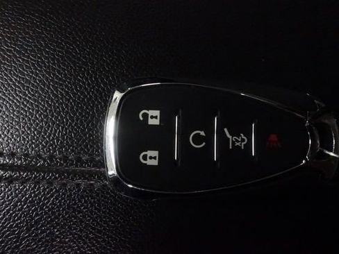 Used 2021 Chevrolet Equinox Premier image 16