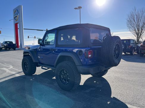Used 2019 Jeep Wrangler Sport S image 5