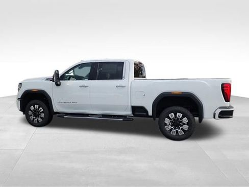 New 2026 GMC Sierra 2500 Denali w/ Denali Reserve Package AWD/4WD image 8
