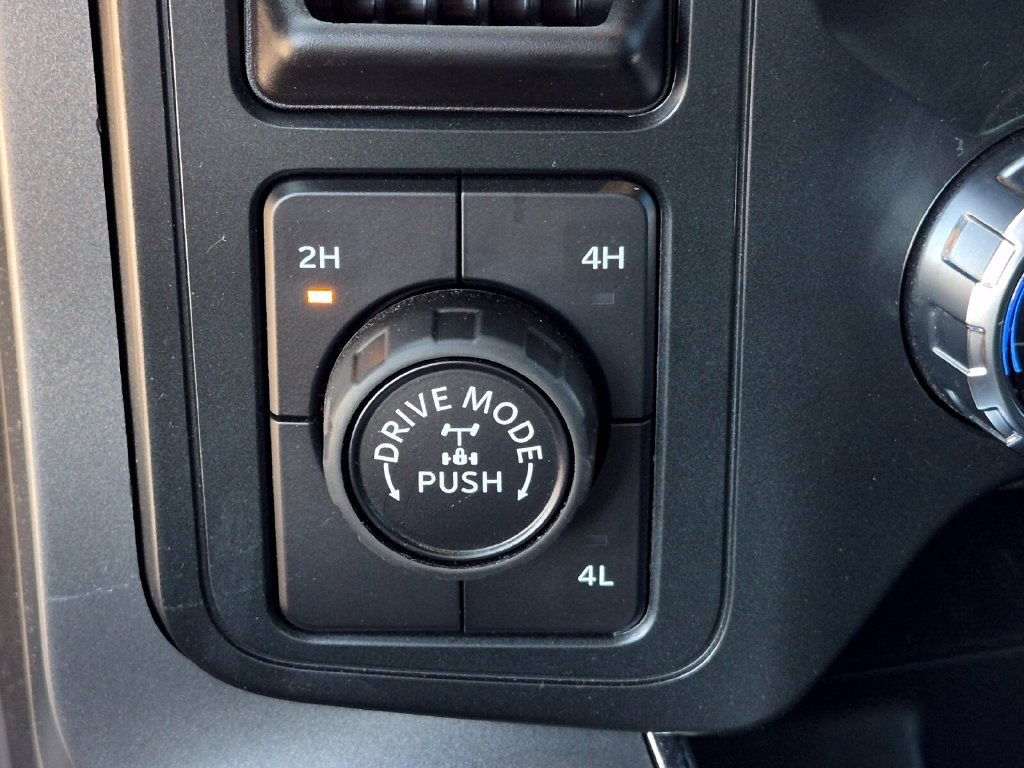 Used 2025 Ford F150 XLT w/ Equipment Group 301A Standard AWD/4WD image 26