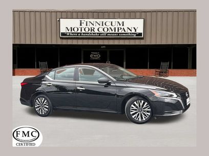 Used 2025 Nissan Altima 2.5 SV