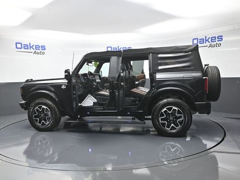 Used 2021 Ford Bronco Outer Banks image 55