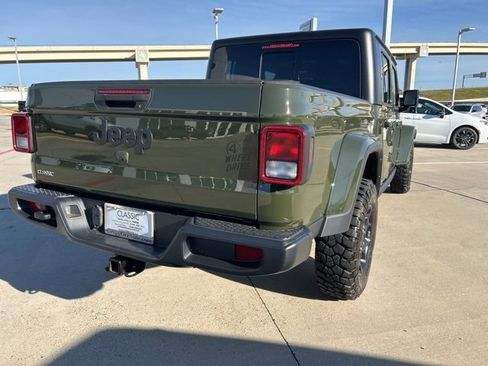 Used 2023 Jeep Gladiator Willys image 9