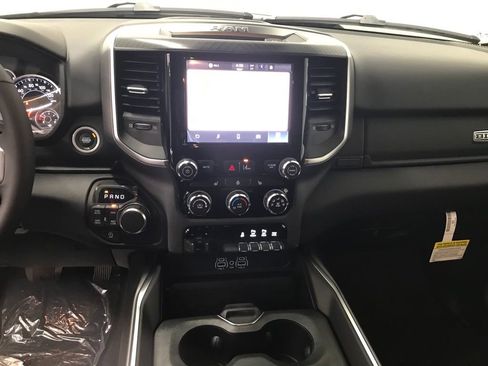 New 2026 RAM 1500 4x4 Crew Cab image 20