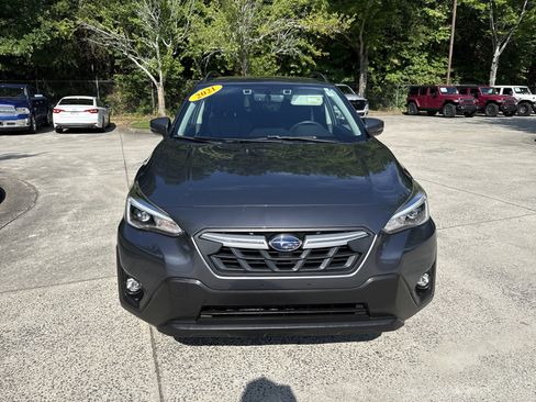 Used 2021 Subaru Crosstrek 2.5i Limited w/ Moonroof Package 2 AWD/4WD image 2