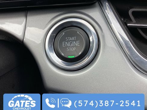 Used 2025 Chevrolet Trax LT image 22