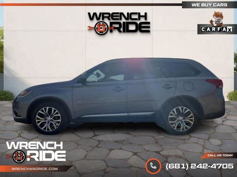 Used 2016 Mitsubishi Outlander SEL image 12