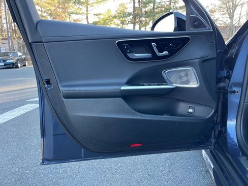 Used 2024 Mercedes-Benz C 300 4MATIC Sedan image 18