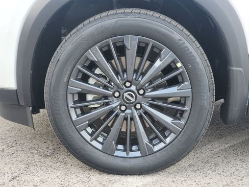 New 2026 Nissan Pathfinder SL image 7