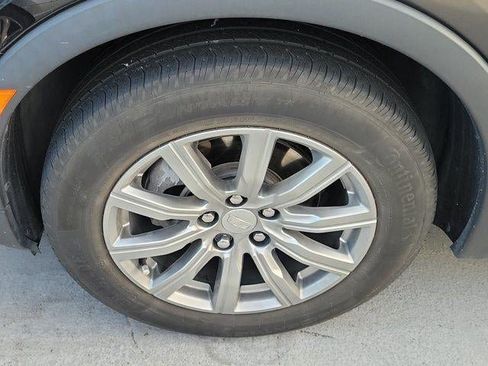 Certified 2023 Cadillac XT4 Premium Luxury FWD image 4