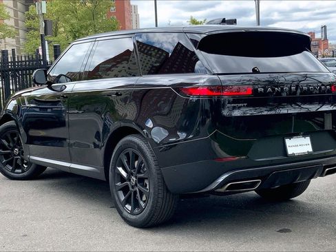 Certified 2024 Land Rover Range Rover Sport SE AWD/4WD image 11