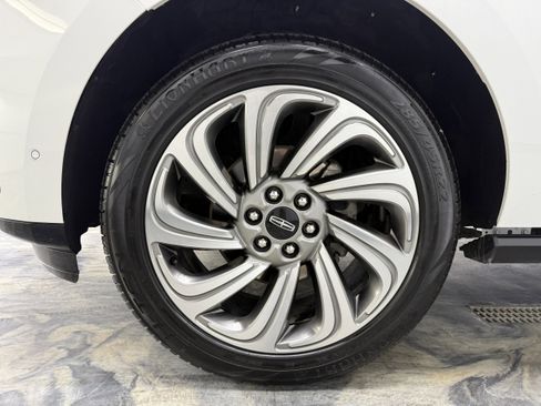 Used 2022 Lincoln Navigator Reserve w/ Equipment Group 201A image 34