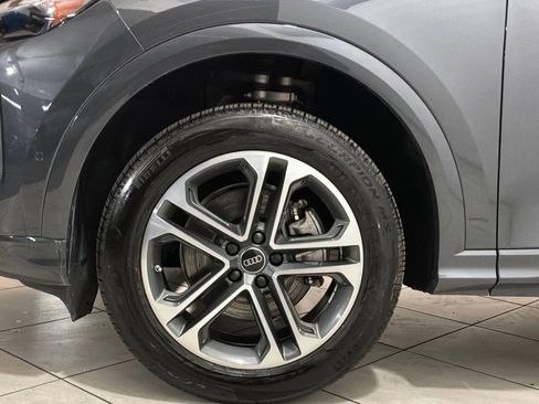 Certified 2025 Audi Q5 Premium w/ Convenience Package image 17