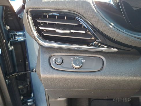 Used 2025 Buick Envista Avenir FWD image 11