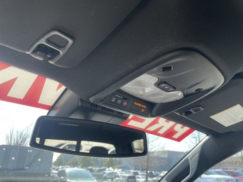 Used 2024 GMC Canyon AT4 w/ Technology Package image 20