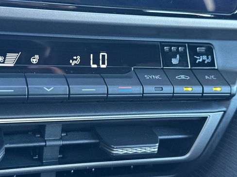 Certified 2025 Toyota Camry SE w/ Convenience Package image 30