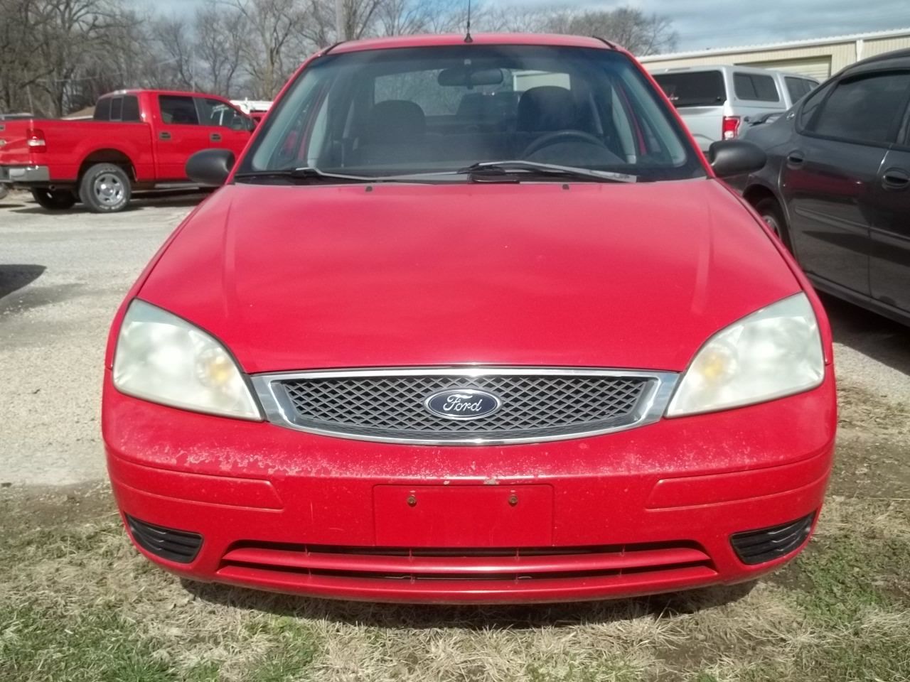 Used 2007 Ford Focus SE FWD image 2