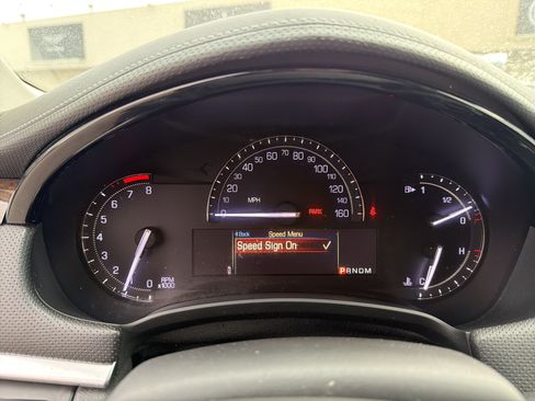 Used 2017 Cadillac XTS Luxury image 16