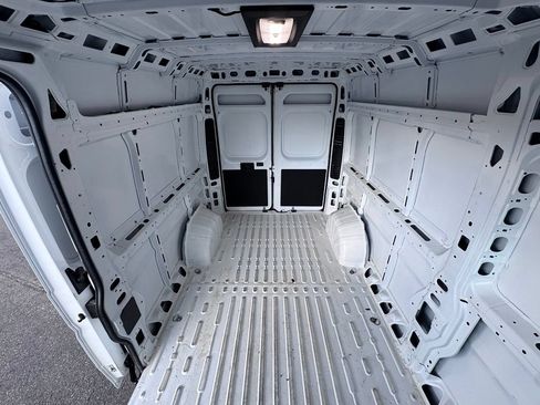 Used 2026 RAM ProMaster 2500 w/ Convenience Group FWD image 11