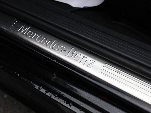 Used 2016 Mercedes-Benz E 350 4MATIC Sedan image 22