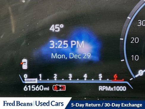 Used 2021 Cadillac Escalade ESV Sport w/ Driver Assist Tech Package image 13