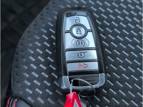 Used 2024 Ford Escape ST-Line w/ Tech Pack #1 image 19