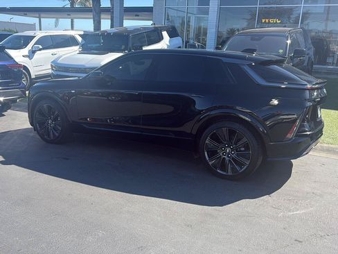 Used 2024 Cadillac Lyriq Sport AWD/4WD image 22
