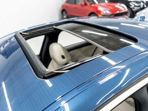 Used 2023 BMW 330e xDrive w/ Premium Package image 53