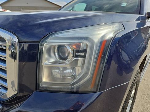 Used 2019 GMC Yukon XL Denali AWD/4WD image 6