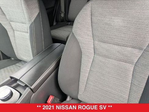 Certified 2021 Nissan Rogue SV image 17