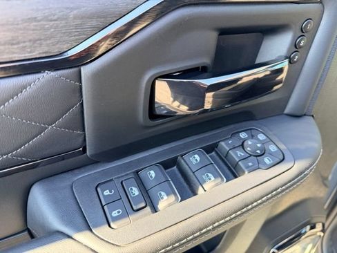 New 2026 RAM 2500 Limited AWD/4WD image 7