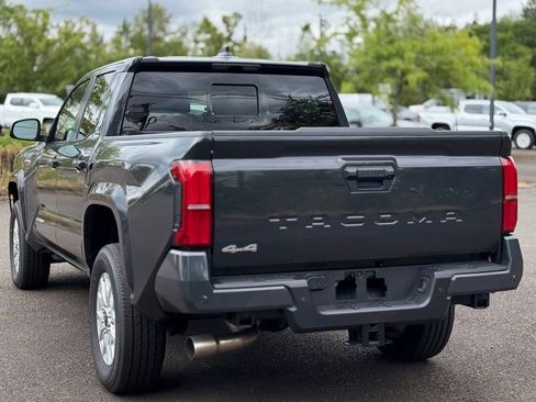 Certified 2025 Toyota Tacoma SR5 AWD/4WD image 3