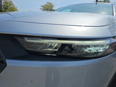 Used 2023 Honda Accord EX image 32
