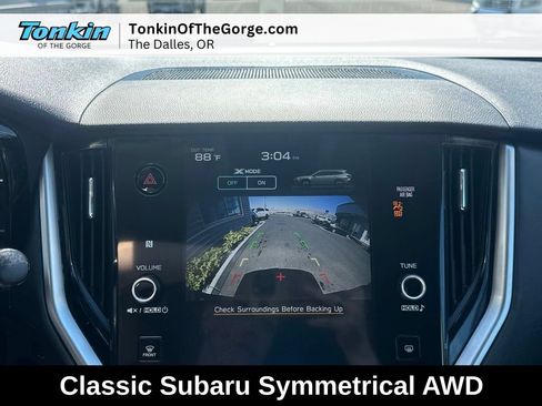 Used 2024 Subaru Outback Premium AWD/4WD image 23