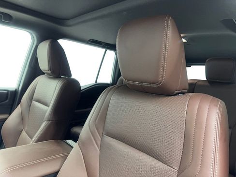 Used 2025 Toyota Land Cruiser w/ Premium Package image 28