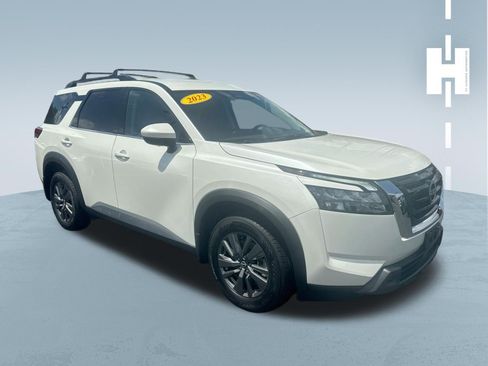 Used 2023 Nissan Pathfinder SV AWD/4WD image 1
