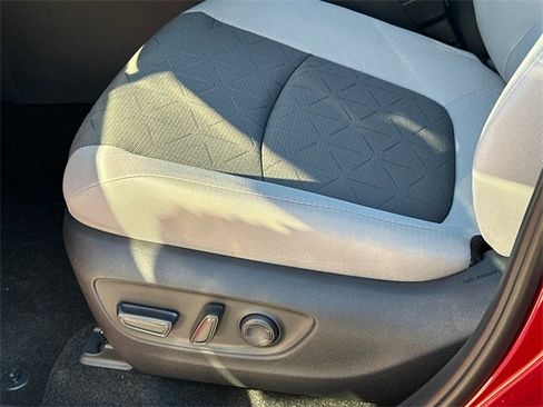 New 2025 Toyota RAV4 XLE image 19