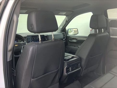Used 2023 Chevrolet Silverado 1500 LTZ image 13