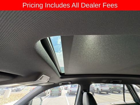 Used 2025 Volkswagen Atlas Cross Sport SEL R-Line AWD/4WD image 26