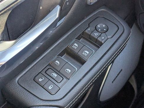 New 2026 RAM 1500 Laramie w/ Night Edition AWD/4WD image 18